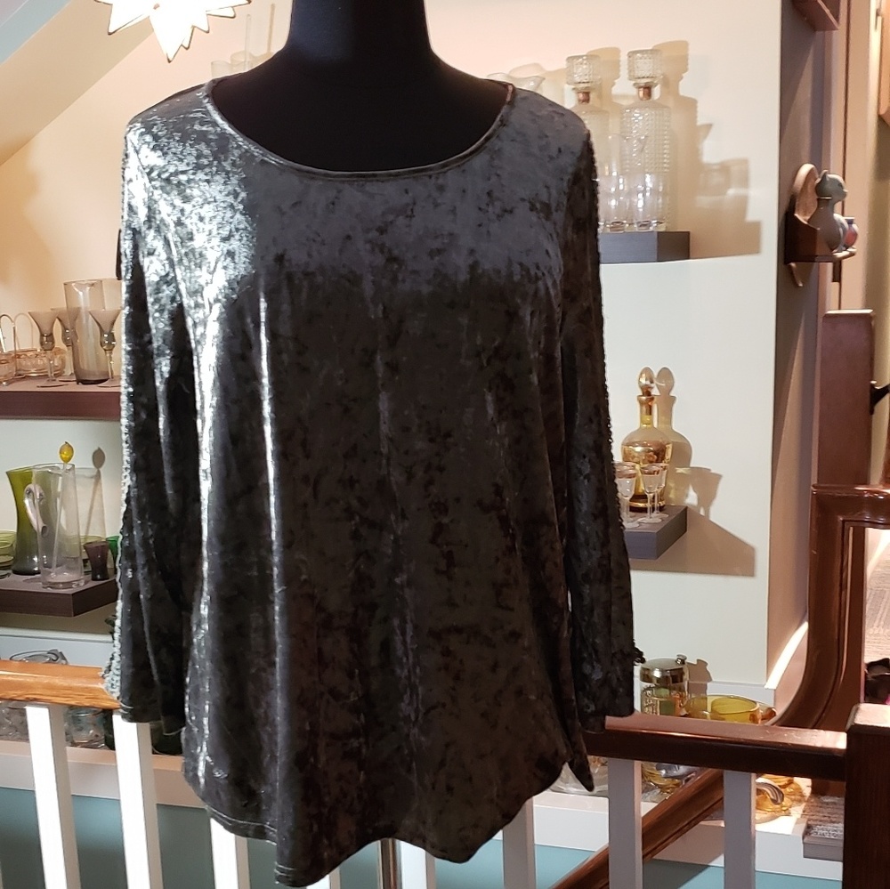 Vintage Blu Pepper Dark Green Velveteen Womens Tunic W/ Flare Sleeves